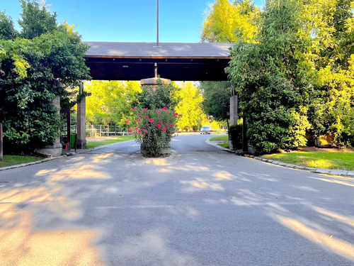Sitio Por Av. El Valle, Chicureo Oriente