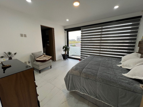 Doble Altura, Amplio Jardín, Vapor- La Vista Residencial
