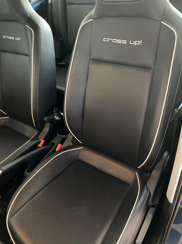 Volkswagen Up! Cross