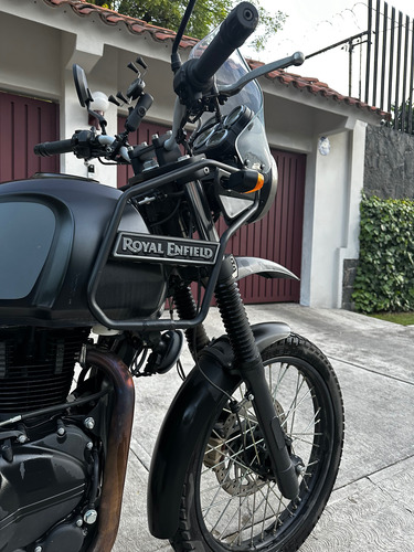 Royal Enfield Himalayan Negra Único Dueño. Incluye Cajas.