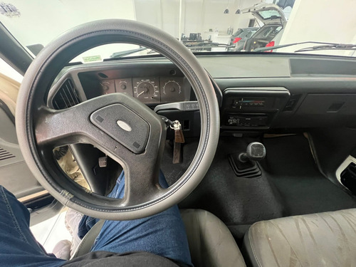 Ford F-1000 4.9 I Xl 4x2 Cs Gasolina 2p Manual