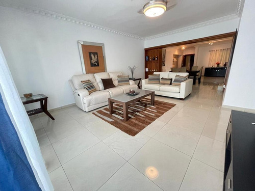 Hermoso Penthouses De 2 Niveles Con Excelente Ubicación
