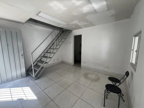 Bodega En Arriendo Ubicada En El Poblado Sector Almacentro (24940).