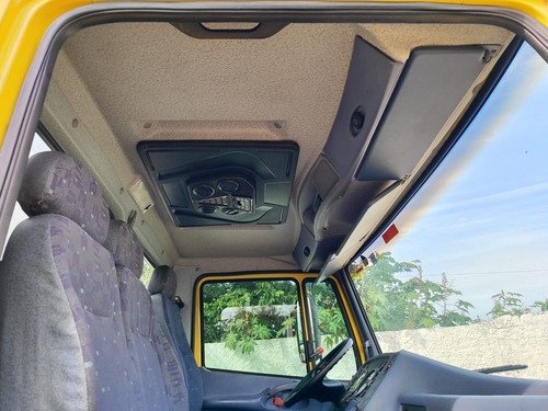 Mercedes Benz Mb 1718 Ano 2011 Toco Baú Carga Seca.