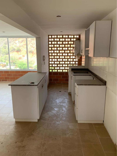 Imagen 3 de 8 de Apartamento En Alquiler- Catia La Mar