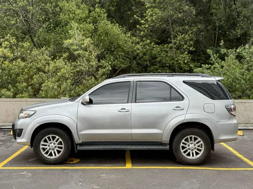 Toyota Fortuner 2.7l 4x2