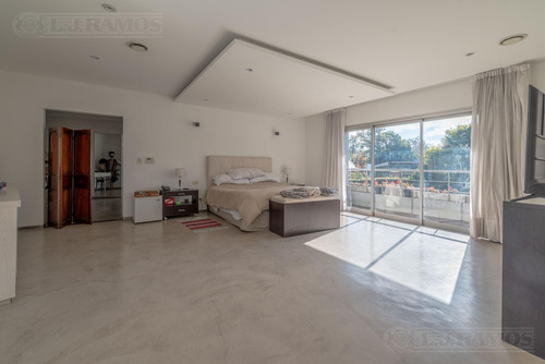 Casa Moderna En La Horqueta