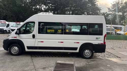 Fiat Ducato 2.3 Executivo (15l) 5p 6 marchas