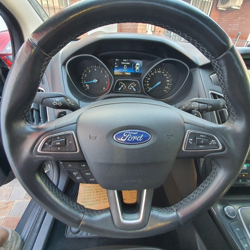 Ford Focus Iii Titanium 2.0 At6 - 5 Puertas - Impecable