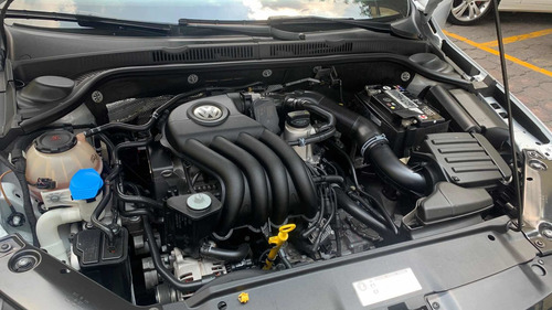 Imagen 10 de 11 de Volkswagen Jetta 2018 2.0 Tiptronic At