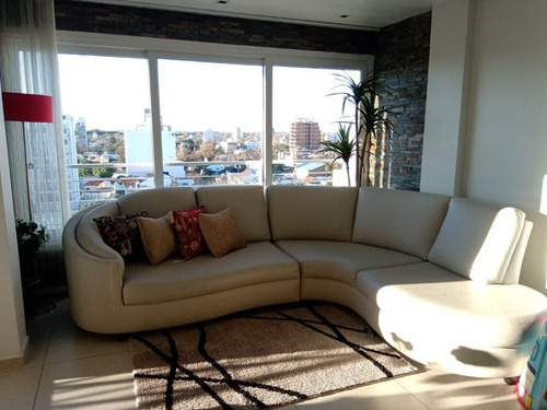 Imagen 5 de 18 de Semipiso De Dos Dormitorios · 90 M² · Con Cochera