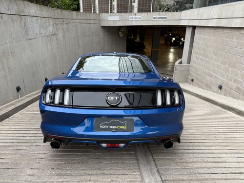 Ford Mustang 5.0 Gt 421cv