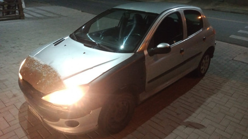 Peugeot 206 2006 1.4 Sensation Flex 5p