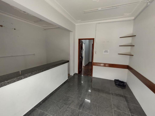 Área Comercial, 450 M2, 3 Garagens.