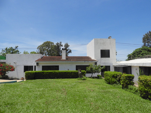Venta De Casa, Ahuatepec, Morelos, Amplio Jardín...clave 2863