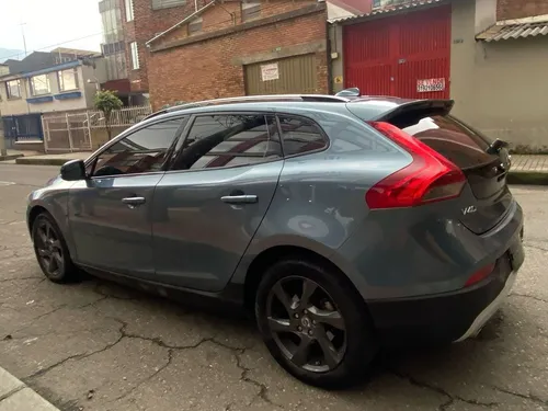 Volvo V40 2.5 T5 Cross Country Awd