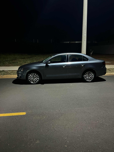 Volkswagen Jetta 2.0 Tsi Highline 4p