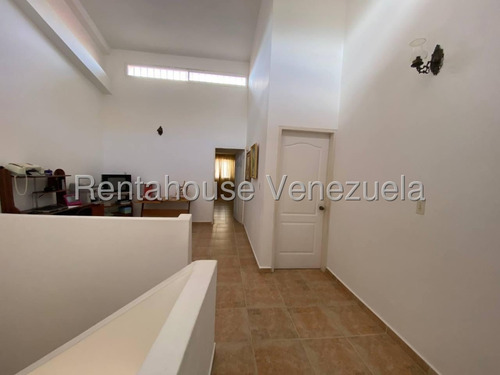 Ip Vendo Casa En Alto Hatillo 25-14886