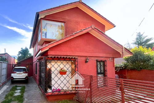 Amplia Casa, 4 Dormitorios, 3 Baños, Peñalolén