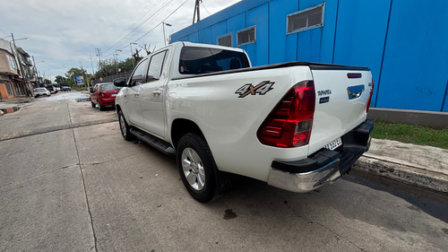 Toyota Hilux Srv 4x4 Automática