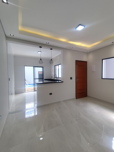Casa Para Venda Em Mongaguá