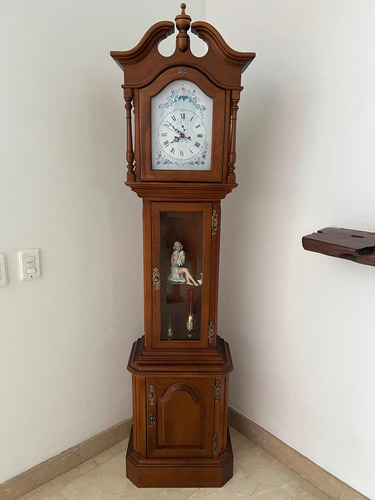 Reloj De Piso El Mueble Suizo