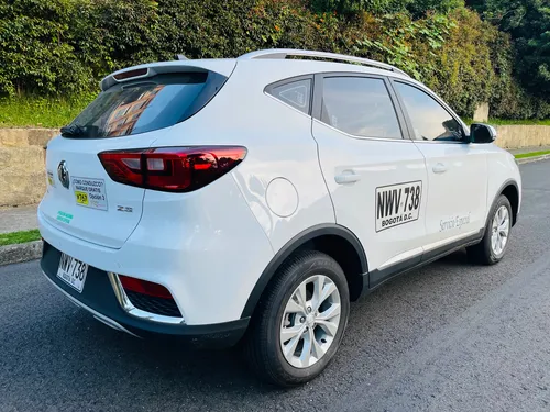 MG Zs 1.5 Plus Mt
