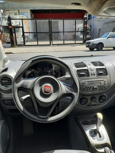 Imagen 8 de 16 de Fiat Grand Siena Essence 1.6 16v 2013 -chocado-