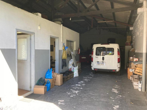 Imagen 20 de 26 de Importante Casa En Dos Plantas Para Vivienda, Oficinas O Pequeñas Industrias
