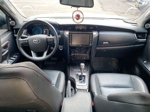 Imagen 17 de 25 de Toyota Fortuner Srv 2021
