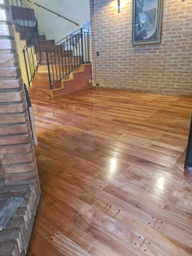 Imagen 2 de 5 de Pulido E Hidrolaqueado De Pisos De Madera