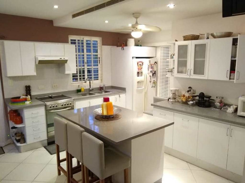 Imagen 2 de 14 de Town House En Venta En Conj Privado Costa Del Sol Village, En Guacuco