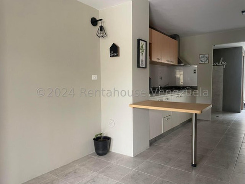 Maria Luisa Mendoza Vende Esta Espectacular Casa En Prestigioso Urbanismo Exclusivo De Cabudare, Acabados Modernos Y Armoniosos, Visítala 2 5 2 4 8 8