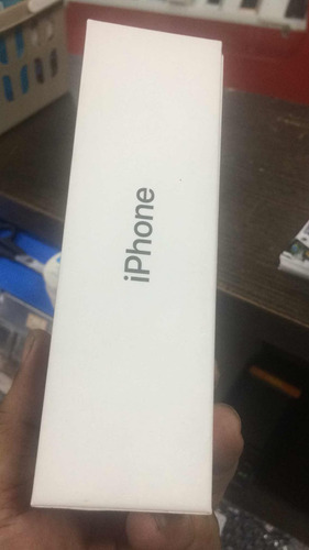 iPhone 7 32