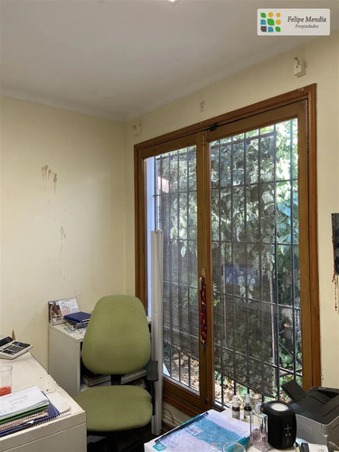 Casa Con Patente Comercial, Hoy Es Showroom De Ropa