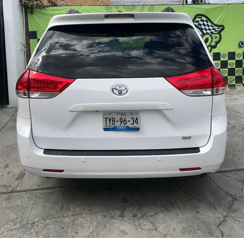 Imagen 5 de 13 de Toyota Sienna 2014 3.5 Xle Mt