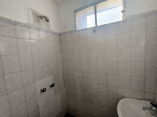 Casa 2 Dorm+ Depto 1 Dorm, Ideal P/ Rentas B Colon