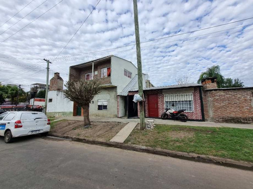 Venta De 4 Dptos. 2 Y 3 Amb. En Block 