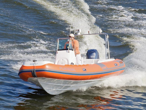 Imagem 2 de 6 de Bote Infavel Zefir G600 G2 + Motor Yamaha 150 Hp 4 T Okm 20