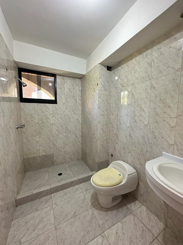 Apartamento En Venta 115 M2- Urb. Lomas Del Sol