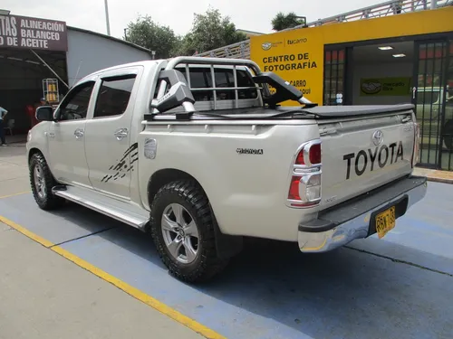 Toyota Hilux Doblecabina 4x2 2700cc Mt