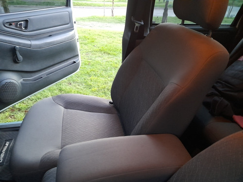 Vendo-recibo Menor Chevrolet S-10 Mwm Mod 2012 66500km