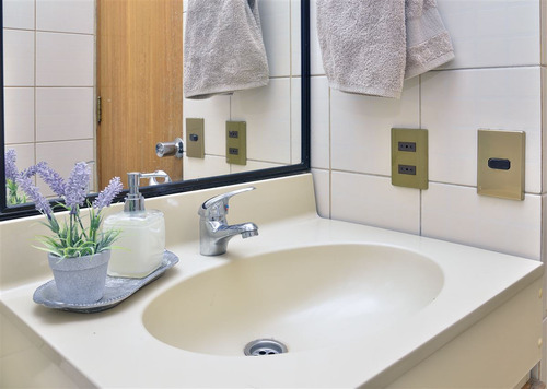 Casa En Venta De 5 Dorm .san Carlos Apoquindo Las Condes