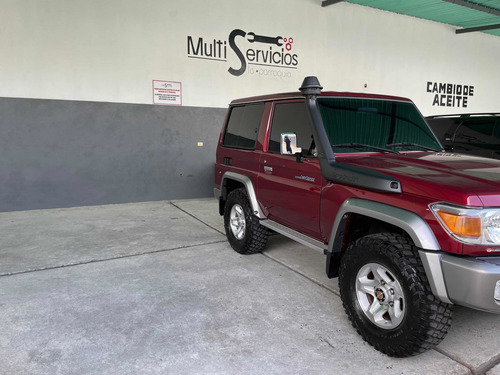 Imagen 13 de 13 de Toyota Macho V6 Lx