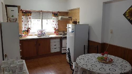 Departamento Venta 2 Dormitorios, 2 Baños Y Cochera Cubierta-93 Mts 2 Al Frente- La Plata