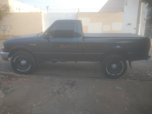 Ford Ranger 2.5 Xlt Cab. Simple 4X4 2P