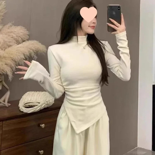 Camiseta De Cuello Alto De Manga Larga Ajustada Para Mujer