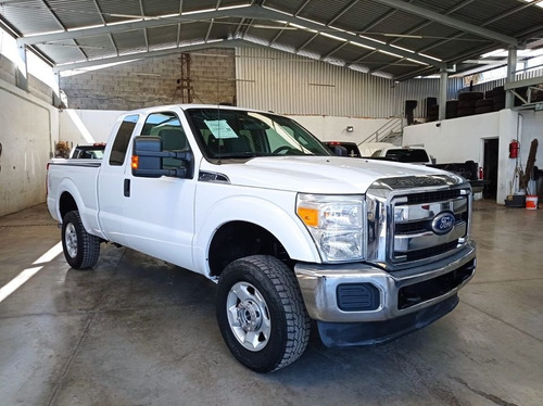 Imagen 8 de 15 de 2012 F-250 Super Duty Xlt 4x4 Cabina Y Media