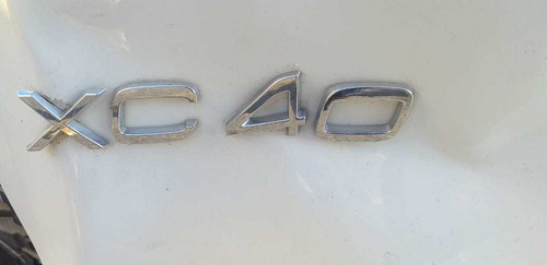 Imagem 9 de 11 de Volvo Xc40 Suv