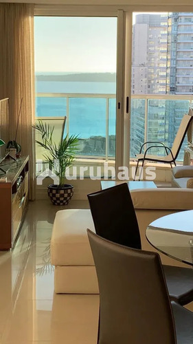Alquiler Apartamento Dos Dormitorios Playa Mansa Casino Tower Parrillero Propio